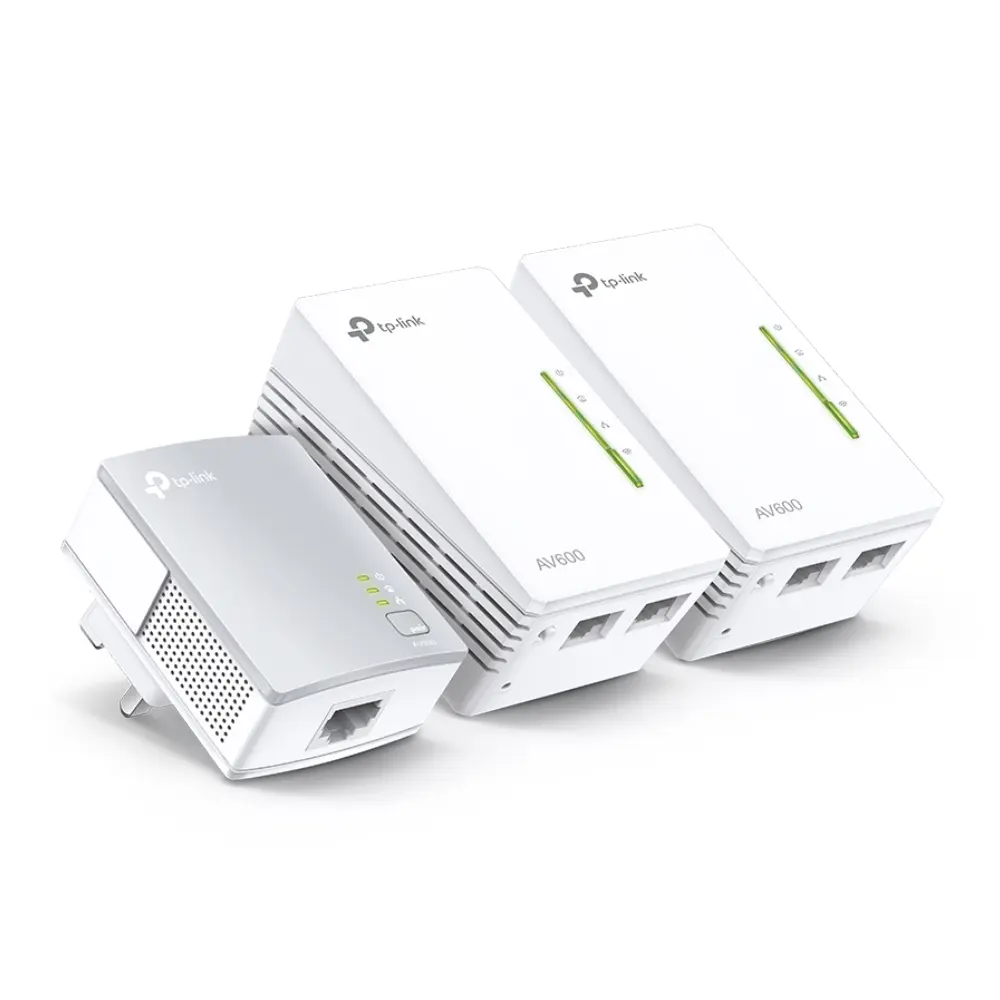 TP Link TL WPA4220 Powerline Universal WiFi Range Extender 2 Ethernet Ports Network Kit