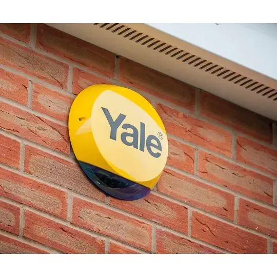 Yale Sync Family Smart Home Alarm 6 Piece Kit - Alarm Hub; External Siren; 1x Door / Window Contact; 2x PIR Motion Detector and Keypad