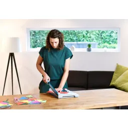 Dahle 533 Self-Sharpening Guillotine Trimmer 15 Sheet Capacity A4 Paper Cutter