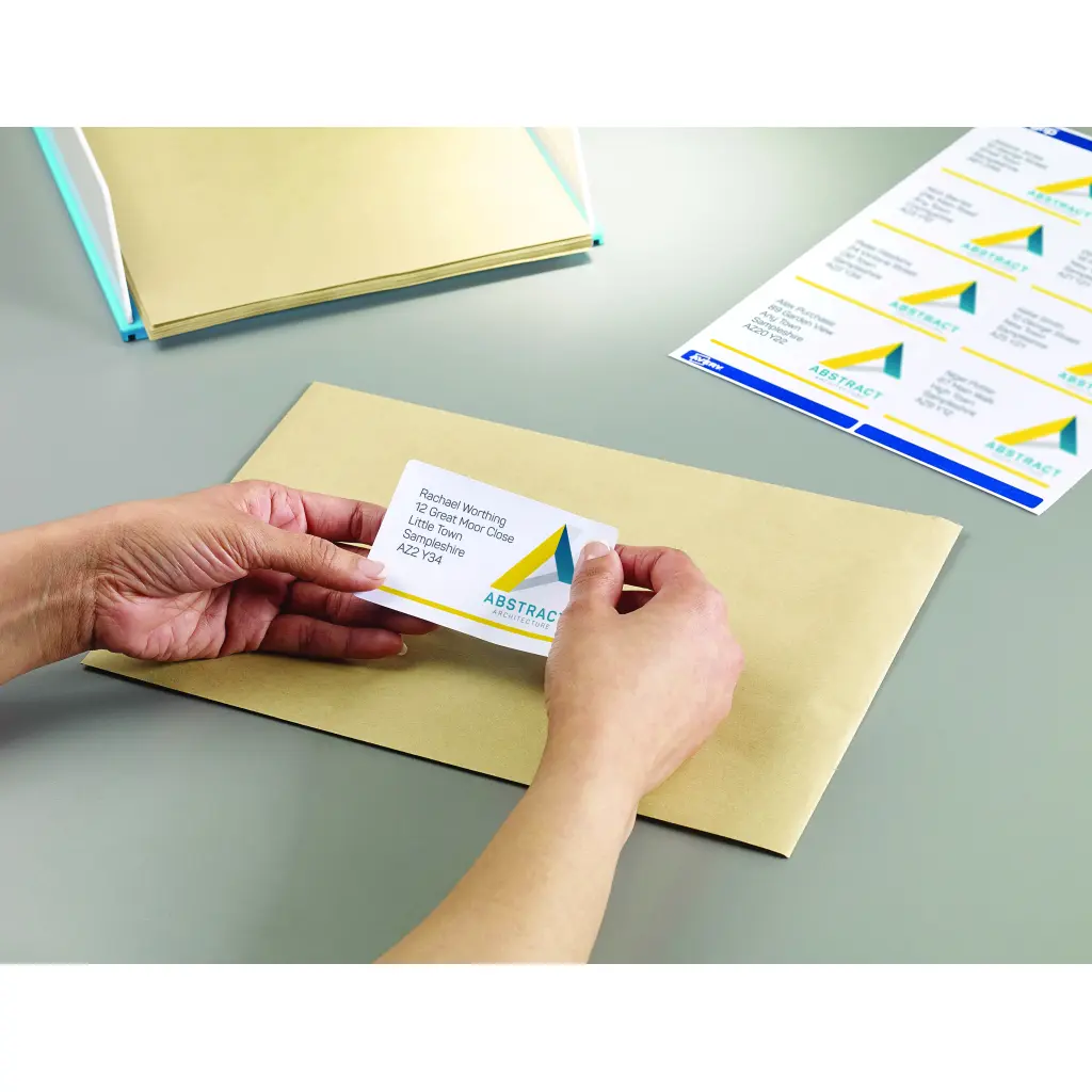 Avery Laser Parcel Label 99x67.7mm 8 Per A4 Sheet White (Pack 2000 Labels) L7165-250