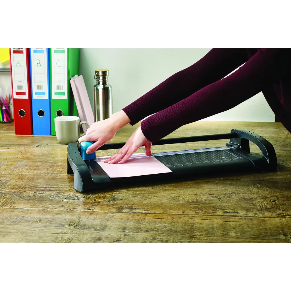 Avery Office Trimmer A4 Cutting Length 310mm Black/Teal A4TR