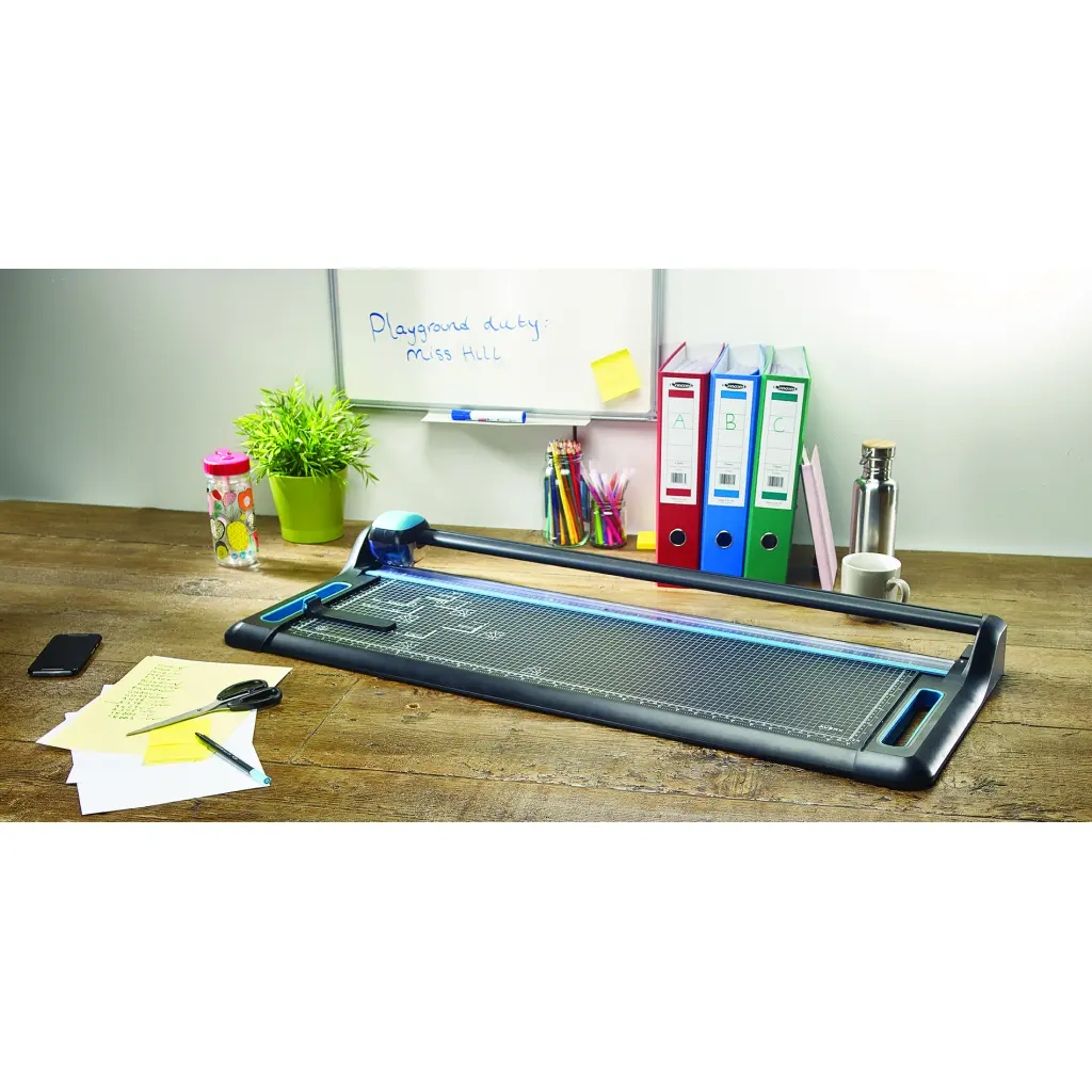 Avery Precision Trimmer A1 Cutting Length 880mm Black/Teal P880