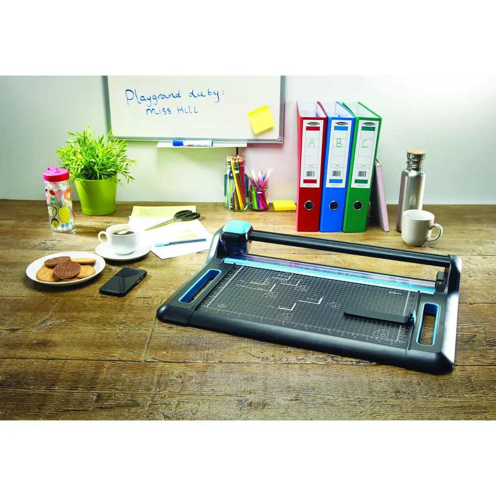 Avery Precision Trimmer A3 Cutting Length 460mm Black/Teal - P460