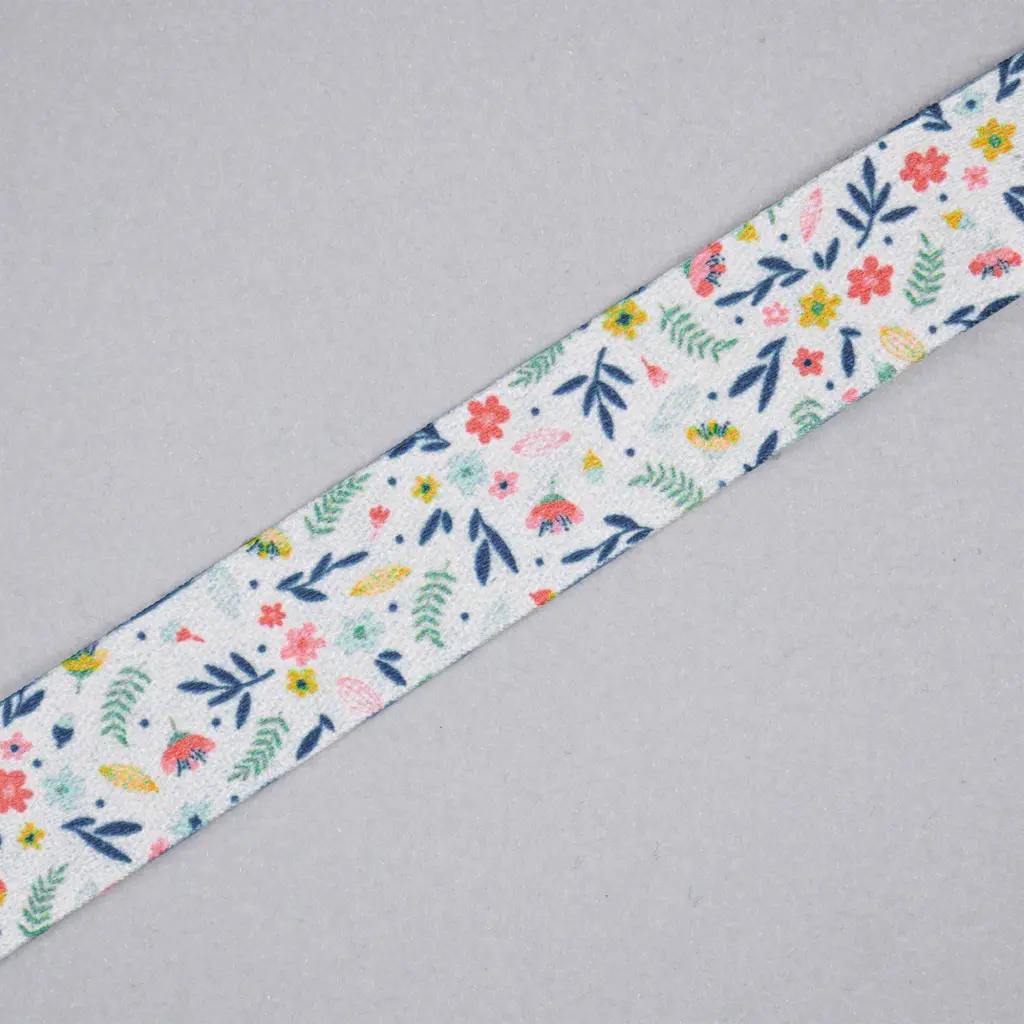 Avery Recycled Floral Pre-Printed Lanyard with 2cm Wide Carabiner (Pack 10) - R4828F