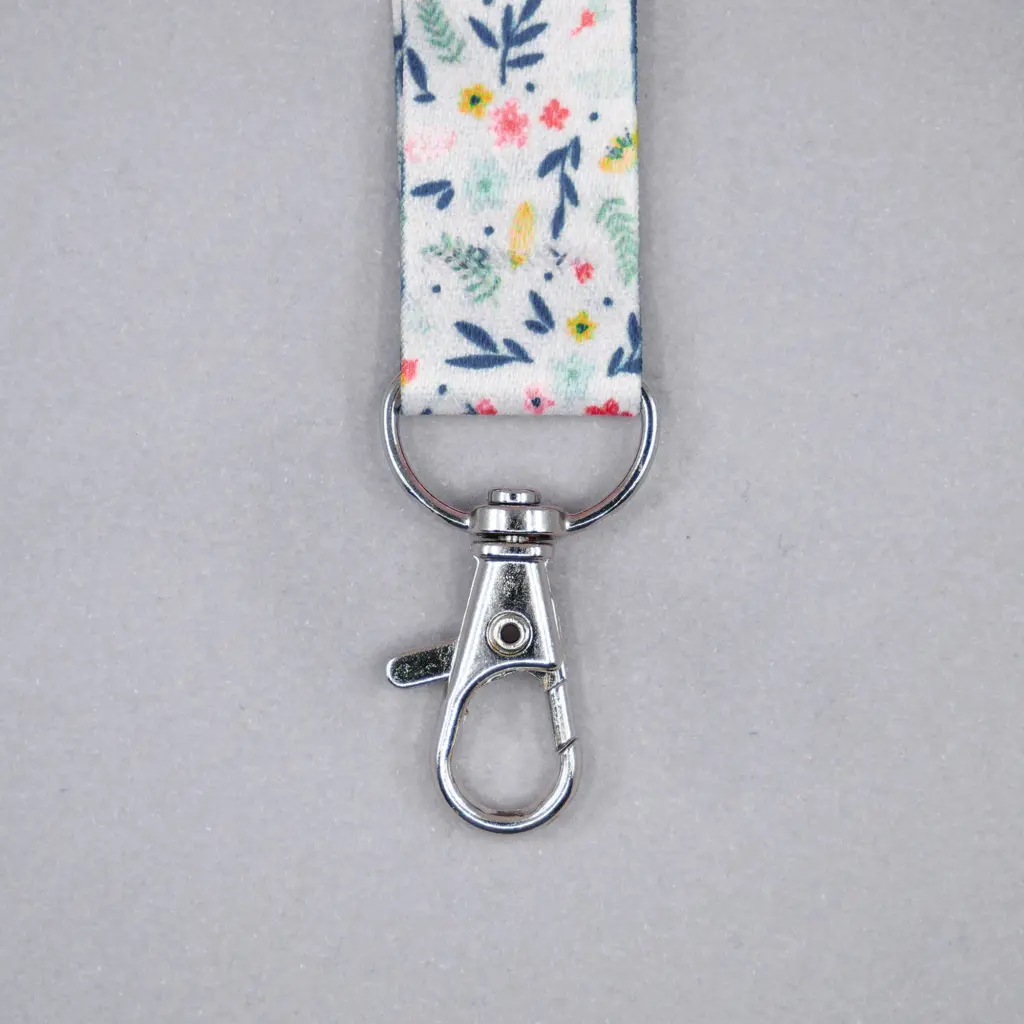 Avery Recycled Floral Pre-Printed Lanyard with 2cm Wide Carabiner (Pack 10) - R4828F